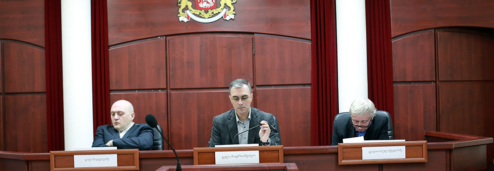 სააპელაციო სასამართლო მოსამართლეებმა სტუდენტთა იმიტირებულ პროცესებზე იმსაჯეს