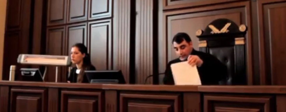 ვინ არის მოსამართლე